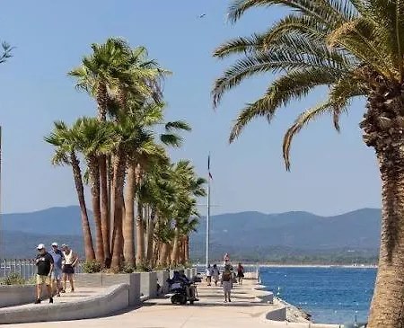 Villa, Avec Piscine, Proche Mer, Gare Et Commerce 빌라 *