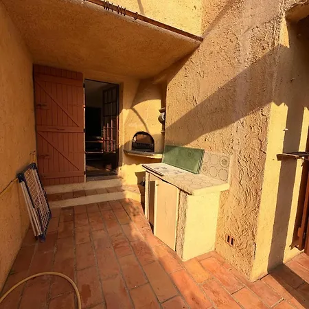Villa, Avec Piscine, Proche Mer, Gare Et Commerce Villa