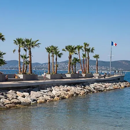 Villa, Avec Piscine, Proche Mer, Gare Et Commerce 빌라 Saint-Raphaël